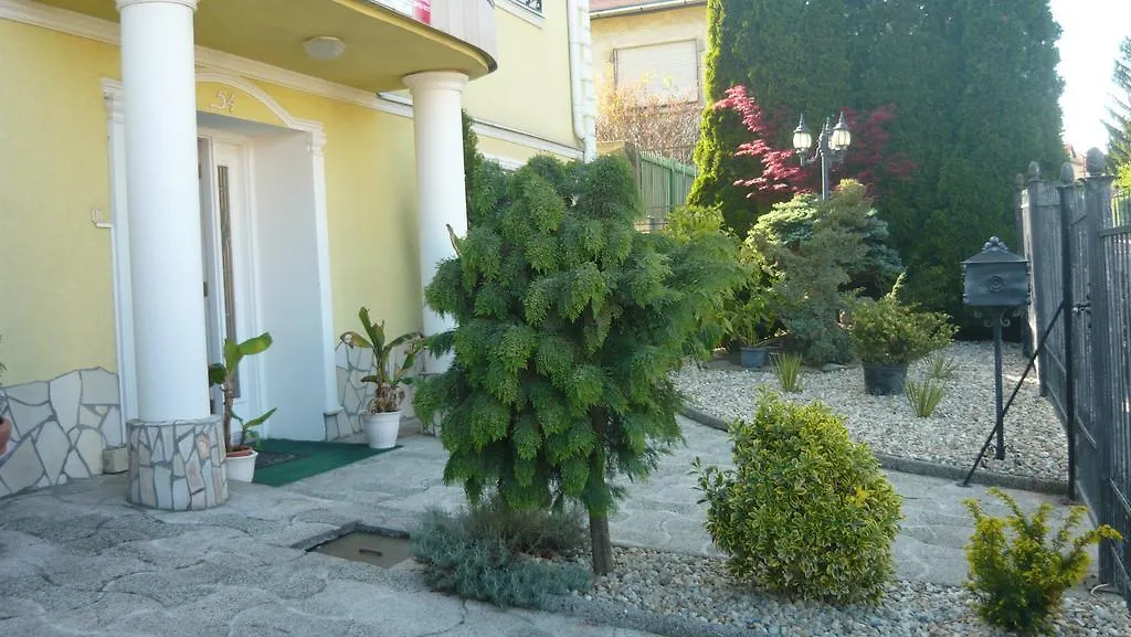 Diana Vendeghaz Guest House Eger