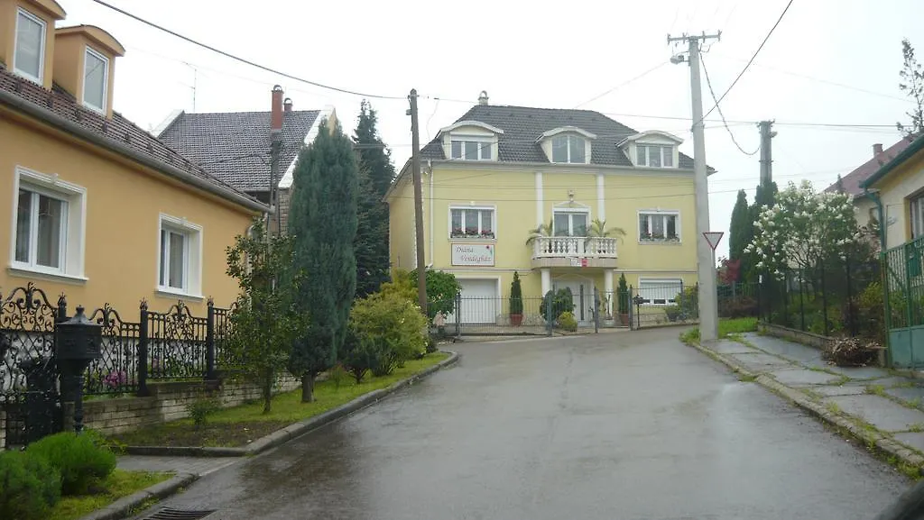 Diana Vendeghaz Guest House Eger